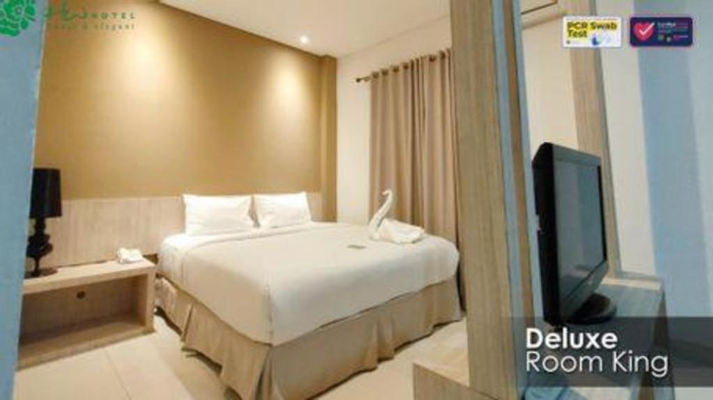 Hw Hotel Padang エクステリア 写真